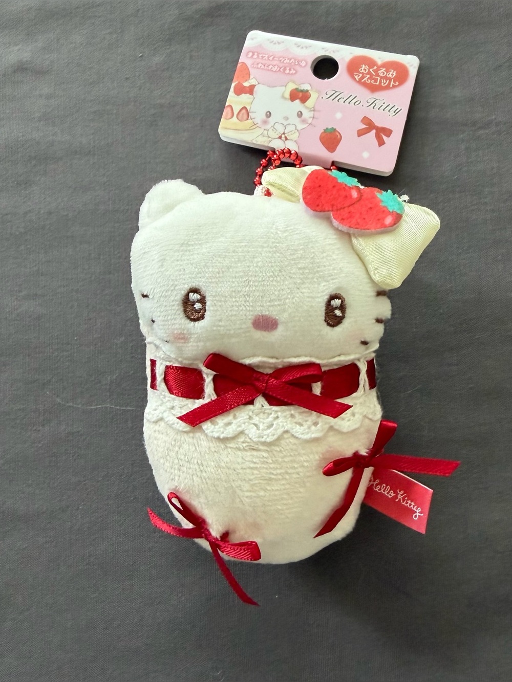 Sanrio The strawberry series Hello Kitty keychains / plush